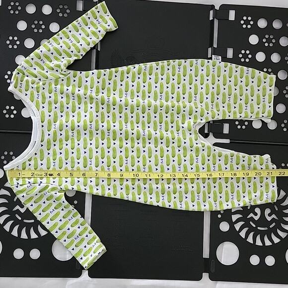 Pickles & Roses Pickles and Hearts All-Over Print Coveralls Romper 0-6 Months - Picture 9 of 11